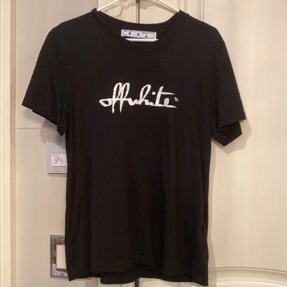 Women’s off white t shirt